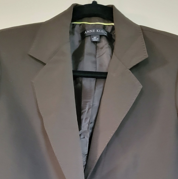Anne Klein Women's Green Blazer Jacket Size 6P with Removable Brooch - Picture 8 of 10
